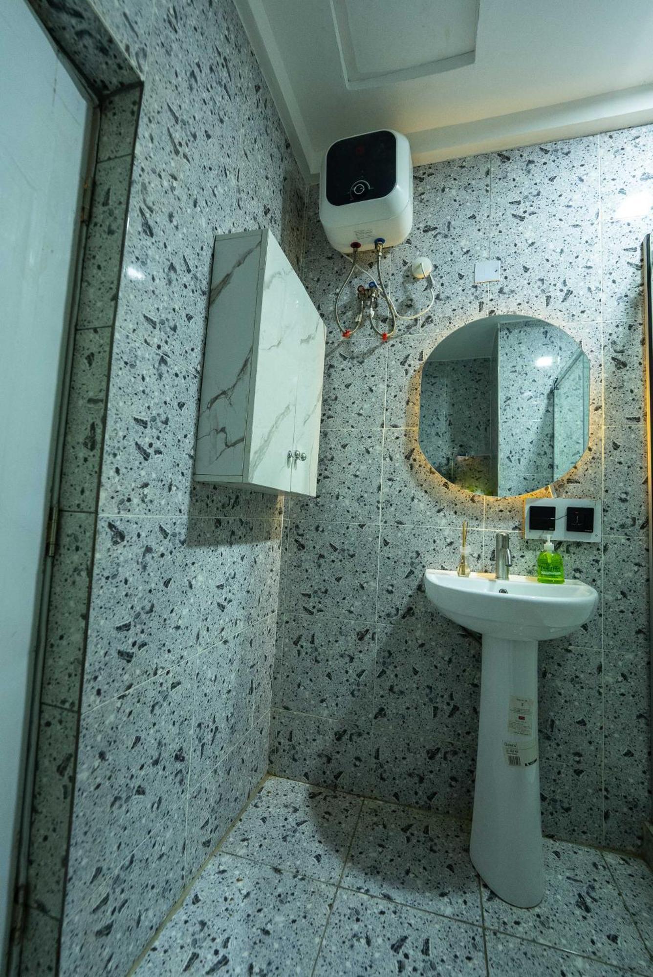 Cozy Leisure Apartment Абуджа Экстерьер фото